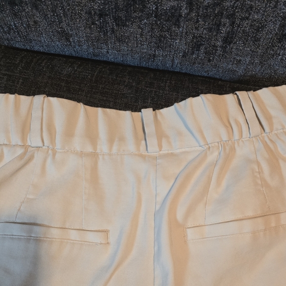 H&M High Rise Pleated Ankle Taper Chinos Loose Fit - Picture 2 of 12
